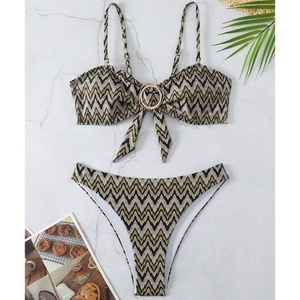 Fabricant professionnel OEM de maillots de bain et de vêtements de plage, ensembles de bikinis 2 pièces à bretelles, décoration à cordon, motifs à pois unis - Product Image 5