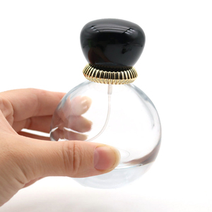 Flacone di Olio Essenziale di Alta Qualità per Profumo 75ml Carino Vuoto a Forma di Sfera in Vetro Trasparente con Spray - Product Image 6