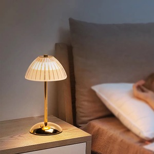 Bắc Âu cổ điển Đèn bàn có thể sạc lại thiết kế không dây với điều chỉnh độ sáng vô cấp AC cung cấp điện lampe de bảng - Product Image 1