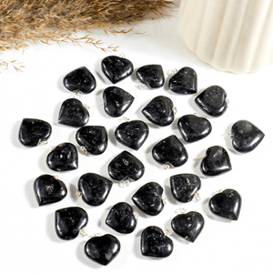 Eye Catching Design AAA Grade Premium Unisex Wholesale Fashion Jewelry Gemstone Charm <b>Black</b> Tourmaline <b>Heart</b> Shape Pendants - Product Image 1