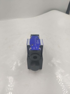 Vannes de commande directionnelles hydrauliques à solénoïde DSG-01-3C2-A240-N1-50 DSG-03-3C60-A100-C-50 240V pour applications hydrauliques - Product Image 1