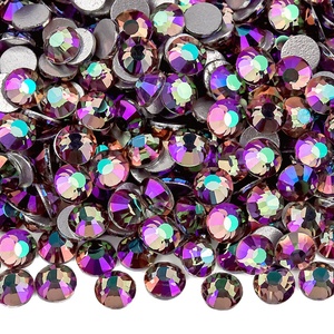 Nouvelle Carte de Couleurs de Strass en Verre Brillant de Bonne Qualité pour Nail Art Non Thermocollant Oleeya Factory - Product Image 4