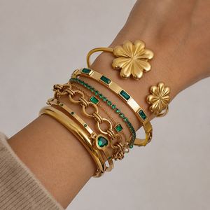 Pulsera de Corazón de Acero Inoxidable Chapado en Oro de 18K con Circonita Cúbica, Amor Eterno, Minimalista, Regalo de Aniversario - Product Image 1