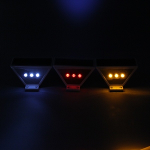 Réflecteur de délimitation solaire pour garde-corps de sécurité, projecteur routier, panneau d'avertissement de circulation - Étanche IP68 avec 3 lumières LED - Product Image 3