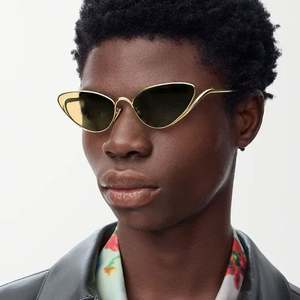 Gafas de Sol de Media Montura de Aleación Vintage 2026 con Logotipo Personalizado, Gafas de Sol de Ojo de Gato Metálicas con Protección UV400 para Hombre y Mujer - Product Image 3