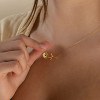 Collar de Acero Inoxidable con Pedrería de la Serie Chic de Emanco, Collar con Colgante de Flor de Rosa para Regalo de Cumpleaños