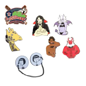 Sıcak satış mektuplar broşlar komik karikatür sevimli hayvan şekli kadınlar için yumuşak emaye özel logo yaka pin