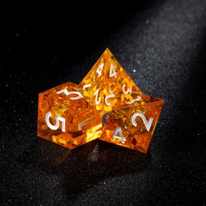 Dados Poliédricos de Resina Personalizados para DnD, Color Morado Transparente con Bordes Nítidos, Venta al por Mayor - Product Image 6