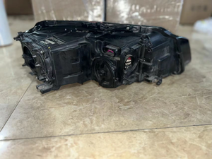 Phare à LED d'origine d'occasion pour Audi A8L D4 2014 à 2018 audi <span class=keywords><strong>A8</strong></span> BODY KIT D3 Feu arrière 2002-2010 <span class=keywords><strong>fifine</strong></span> High Quality Engine Body - Product Image 5