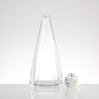 Bouteilles en verre personnalisées de 700ml pour whisky vodka tequila liqueur bouchon d'étanchéité estampé à chaud pour eau et vin Design haut de gamme