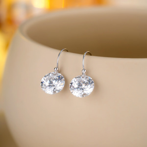 Pendientes de Plata de Ley S925 con Circonita Cultivada en Laboratorio Certificada por IGI, Elegantes y Sencillos para Mujer, de Alta Gama, Combinables con Todo, para Uso Diario - Product Image 3