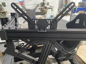 Soporte Universal para Tres Monitores con Base VESA para Simulación de Carreras, Soporte de Aluminio 4080 para 32 Pulgadas, Soporte para Tres Pantallas - Product Image 5