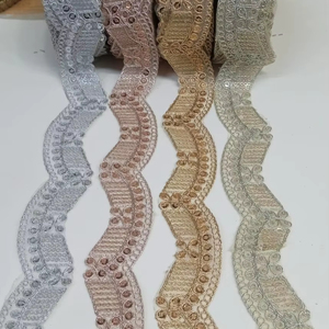 Cintas de encaje bordadas metálicas hechas a medida en elegantes tonos de plata, oro rosa, oro y champán. Ideal para Sari lehenga - Product Image 1