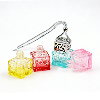 Diffuseur de parfum de voiture en verre carré de 8 ml avec logo personnalisé, flacon vide pour huiles essentielles, clip de ventilation, estampage à chaud en surface, vente en gros