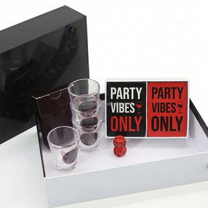 Cartes de jeu personnalisées de haute qualité imprimées sur mesure, fabrication de jeux de société avec plateau pour la famille, avec gobelets en verre - Product Image 1