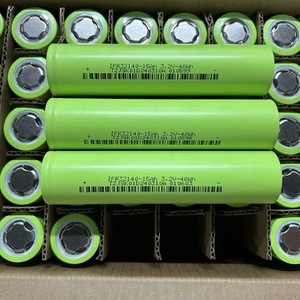 Batería de Litio LFP de Alta Capacidad de Almacenamiento de Energía 3.2V 15ah, Celda 32140 15ah - Product Image 4