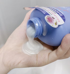 Gel Douche Moussant Hydratant, Nourrissant et Blanchissant à l'Extrait de Fleur de <span class=keywords><strong>Cerisier</strong></span>, Personnalisable en Gros pour Marque Privée - Product Image 2