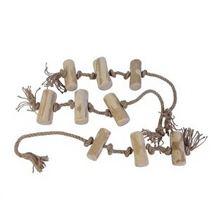 Jouet pour chat en bois naturel avec corde, sûr pour les chats, écologique, fabriqué au Vietnam - Product Image 1