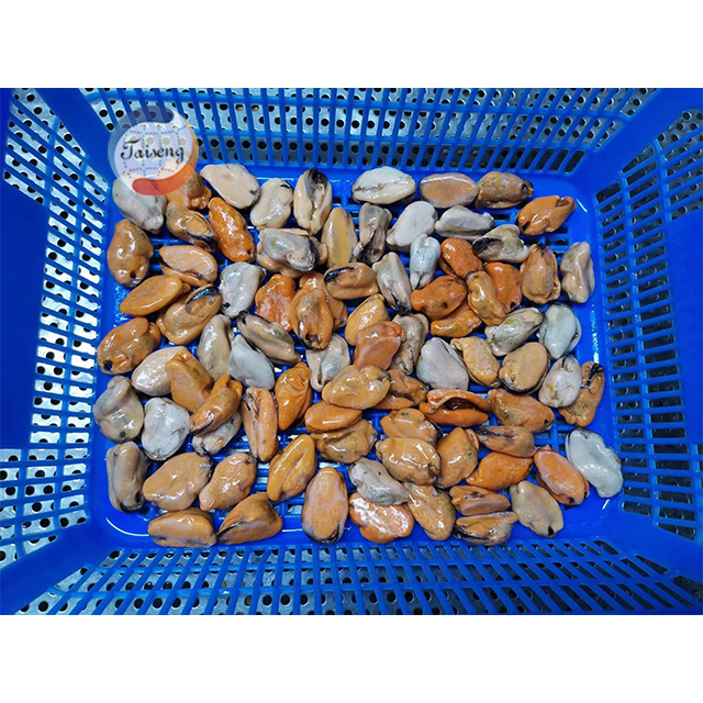 Распродажа морских морепродуктов, ракушек, рыбы, замороженная синяя мишура, мясо