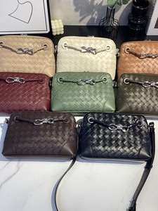 Borse a Tracolla Intrecciate in Vera Pelle per Uomo e Donna, Nuove Borse Casual Quadrate Fatte a Mano - Product Image 1