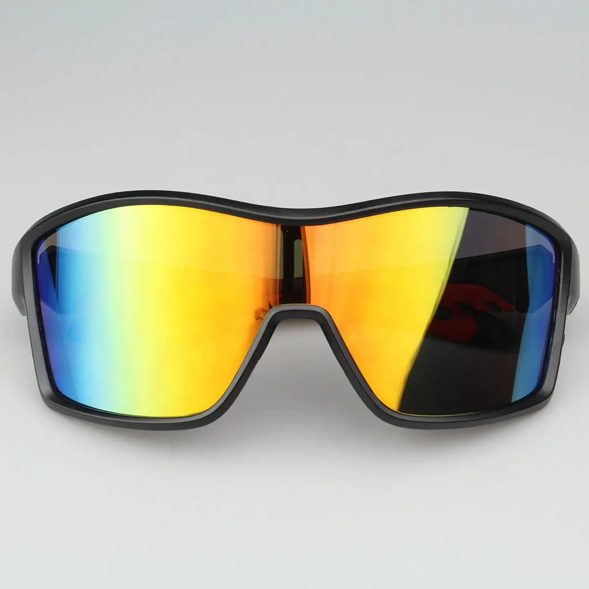 Venta al por mayor desgaste logotipo personalizado cómodo actividades al aire libre ciclismo nuevos deportes gafas HD espejo gafas de sol UV400