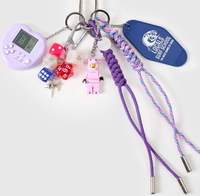 Mini console de jeu JS Purple, porte-clés en forme de cœur, gants de boxe rouges, porte-clés de personnalité, mini statue de la Liberté, breloques pour sac, porte-clés