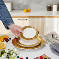 Service de vaisselle de luxe de style arabe, en céramique blanche écologique avec bordure dorée, pour mariages et événements