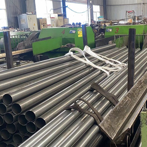 Tube industriel sans soudure à précision améliorée pour divers systèmes de pipeline - Product Image 3