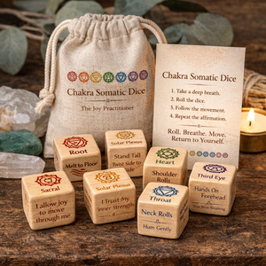 Blocs en bois naturel gravés sur mesure <span class=keywords><strong>de</strong></span> haute qualité, artisanat en bois poli, <span class=keywords><strong>jeu</strong></span> <span class=keywords><strong>de</strong></span> dés, boîte en bois pour la chasse au trésor en forêt, thème nature - Product Image 2