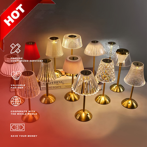 <span class=keywords><strong>Lámparas</strong></span> <span class=keywords><strong>de</strong></span> Mesa LED <span class=keywords><strong>de</strong></span> Lujo Inalámbricas Recargables con Función Táctil, Funcionamiento a Batería, con Pantalla <span class=keywords><strong>de</strong></span> <span class=keywords><strong>Cristal</strong></span> Dorado <span class=keywords><strong>Vintage</strong></span>, Regulables, para Restaurante - Product Image 1