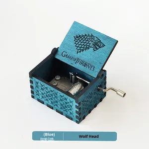 Adorno de fábrica EDa, caja de música con manivela tallada clásica, regalos artesanales de Navidad aplicables, caja de música de madera - Product Image 4