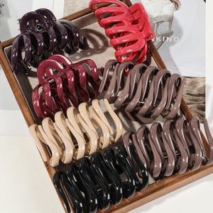 Pinzas de pelo de silicona suave y brillante, pinzas de pelo deformables de <span class=keywords><strong>Color</strong></span> personalizables para mujeres, pinzas de pelo respetuosas con el medio ambiente de gama alta - Product Image 1