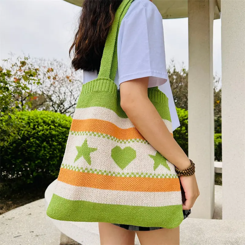 Quantité minimale de commande bas personnalisé coréen évider sac en tricot plage acrylique tissé sac à bandoulière décontracté tricoté sac pour les femmes