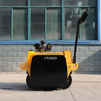 Compacteur routier à double vibration pour piétons