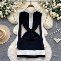 Robe décontractée en tricot à manches longues pour femmes, couleur contrastée, coupe ajustée, col montant, robe courte élégante pour tous les jours, robes décontractées