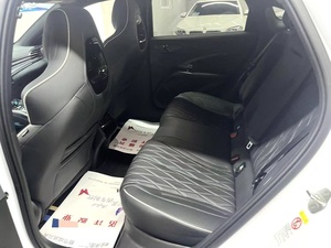 รถยนต์มือสอง BYD Seal Sedan ปี 2024 ระยะทางวิ่ง 550 กม. เกียร์อัตโนมัติ เบาะหนัง ยาง R18 กล้องมองหลัง หลังคาซันรูฟ - Product Image 3