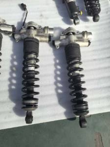 Amortiguador de Suspensión Delantero Derecho e Izquierdo Original Usado para McLaren 600LT 2019-2022 OEM 13BA445RP 13BA446RP - Product Image 2