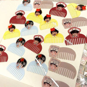 Vigreat Deluxe Acrylique <span class=keywords><strong>Anime</strong></span> Design <span class=keywords><strong>Dessin</strong></span> Animé Style Oeuvre Échantillon Gratuit Personnalisé <span class=keywords><strong>Dessin</strong></span> <span class=keywords><strong>Anime</strong></span> Acrylique Peigne - Product Image 1