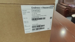Sensor Digital de Cerámica High Endress Hauser E&H FMR52 PMC71 PMC75 para Control Industrial - Product Image 1