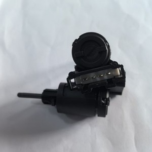 Interruptor de luz de freno 3B0945511C para Audi A3 A6 Volkswagen Golf Passat - Product Image 4