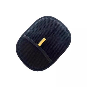 ถุงมือกำจัดขนสัตว์เลี้ยง ป้องกันไฟฟ้าสถิตย์ สำหรับแมว สุนัข อุปกรณ์ทำความสะอาดและกรูมมิ่ง - Product Image 1