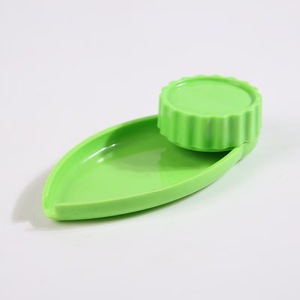 Molinillos de hierbas de plástico con forma de hoja de <span class=keywords><strong>barco</strong></span> al por mayor, pipa para fumar, venta de fábrica, herramientas para moler tabaco, suministros para tienda de humo - Product Image 2