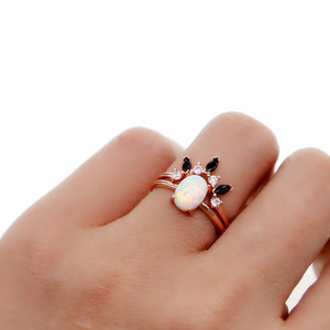 Nouvelle Collection 2026 : Ensemble de Deux Bagues de Mariage Empilables pour Couple, Grandes <span class=keywords><strong>Pierres</strong></span> d'Opale et Zircon Cubique 5A, Bijoux Tendance - Product Image 2