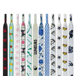 เชือกรองเท้าโพลีเอสเตอร์แบบแบน กว้าง 8 มม. พิมพ์ลายอนิเมะแฟชั่น สีสันสดใส ลายการ์ตูนดอกไม้ สำหรับรองเท้าผ้าใบ รองเท้ากีฬา คุณภาพสูง - Product Image 1