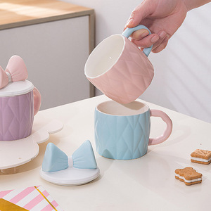 Offre Spéciale – Mignonne Tasse 3D en Forme de Nœud, Adorable Mug 3D Personnalisé de 370 ml (12 oz), Tasses à Café Amusantes, Tasse à Café Unique, Tasse à Espresso en Céramique avec Couvercle - Product Image 3