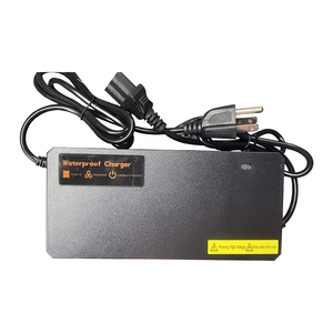 Chargeur 48V20Ah ignifuge et étanche pour trottinette, tricycle, véhicule à quatre roues pour personnes âgées, et éclairage LED - Product Image 1