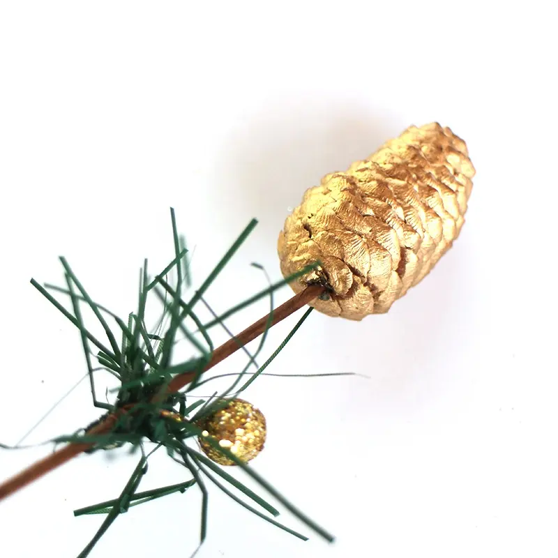 2020 חג המולד סצנת קישוט DIY עץ חג המולד זהב לבן אורן קישוטי מציעים חמש חבילות צבע שינוי אורן קונוסים