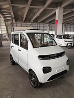 Quadricycle électrique compact entièrement fermé homologué CEE, haute performance, léger, pour la mobilité urbaine et les trajets en ville