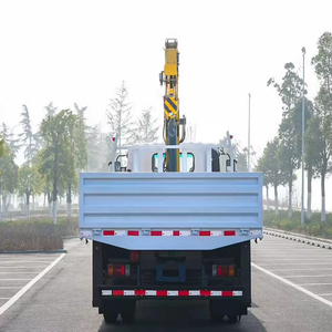 Nueva <span class=keywords><strong>Grúa</strong></span> Montada en Camión ISUZU 4x2 de 5 Toneladas, 190HP, <span class=keywords><strong>con</strong></span> Pluma Telescópica de 4 Secciones, Diésel, Transmisión Manual - Product Image 6