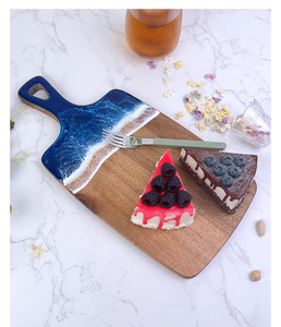 Planche à découper en bois d'acacia massif avec design artistique en résine ondulée pour la <span class=keywords><strong>cuisine</strong></span> et le service des aliments - Product Image 2